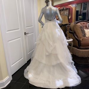 Paloma Blanca custom wedding dress size 6-8